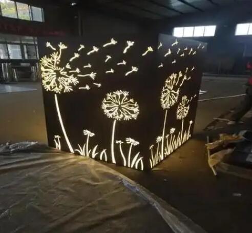 光泽耐候钢灯箱